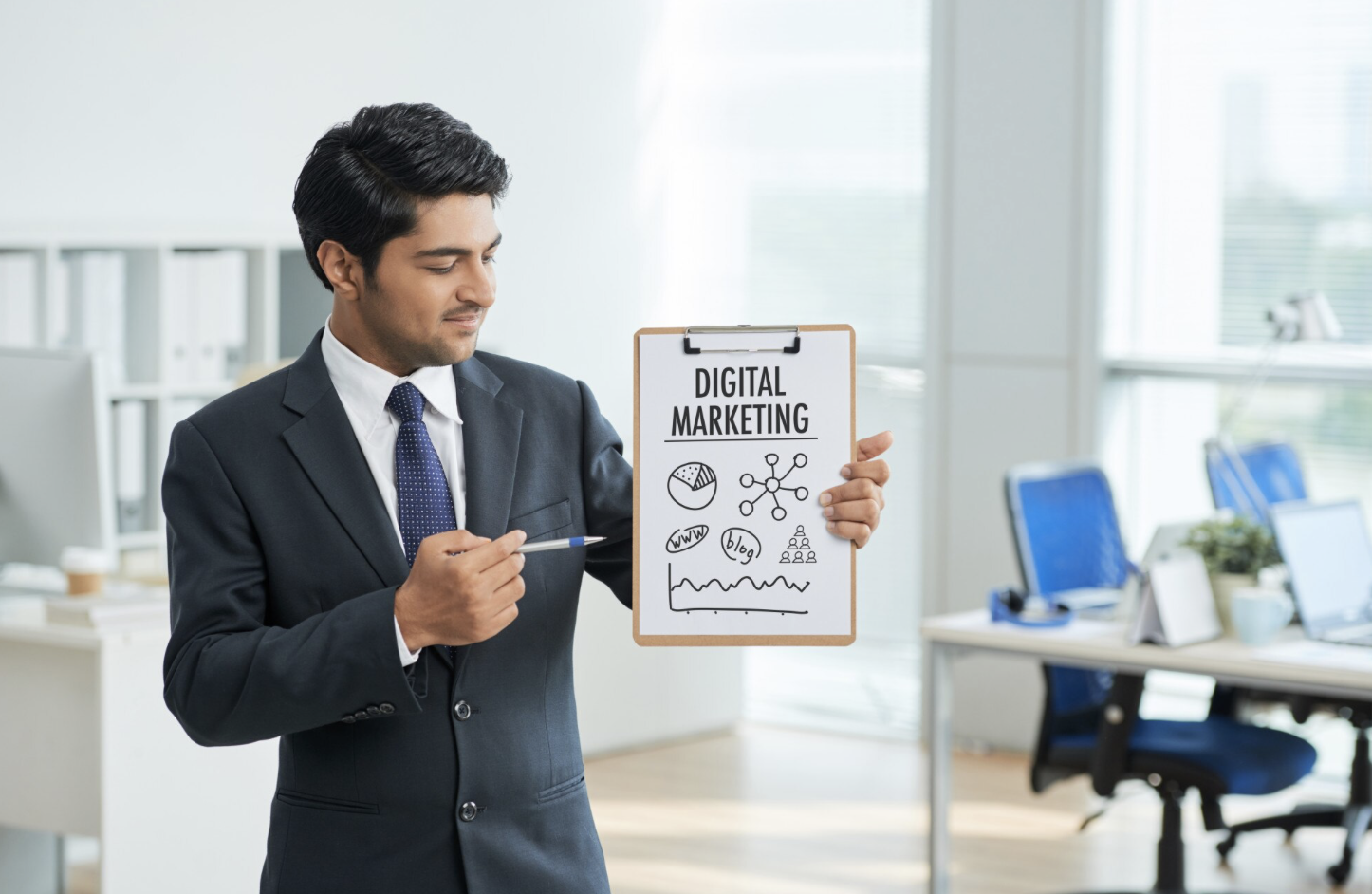 Digital marketing strategist developing innovative strategies to drive online growth and maximize ROI.